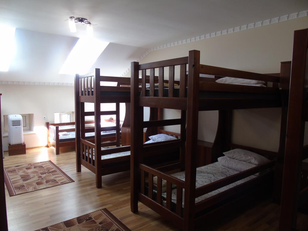 Lions Heart Hostel Λβιβ Εξωτερικό φωτογραφία