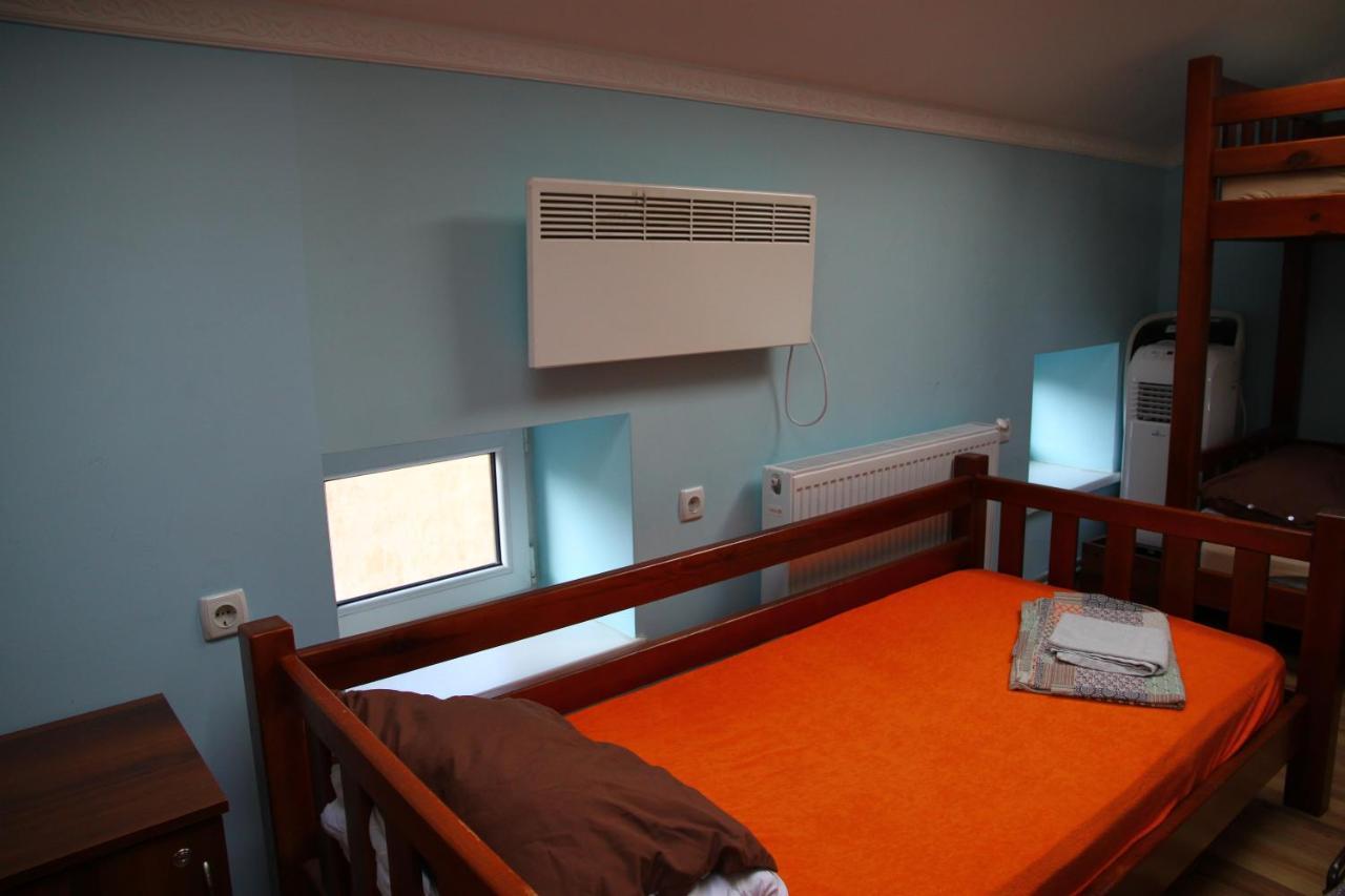 Lions Heart Hostel Λβιβ Εξωτερικό φωτογραφία
